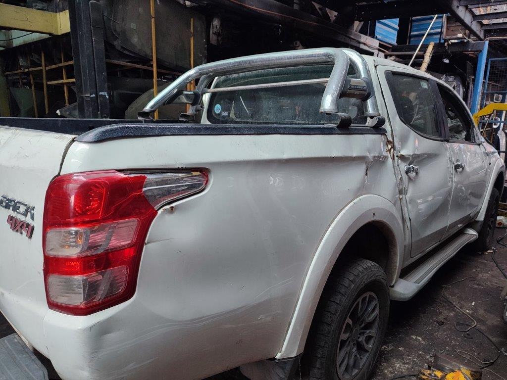 BUTACA  Fiat FULLBACK 2015 USADA